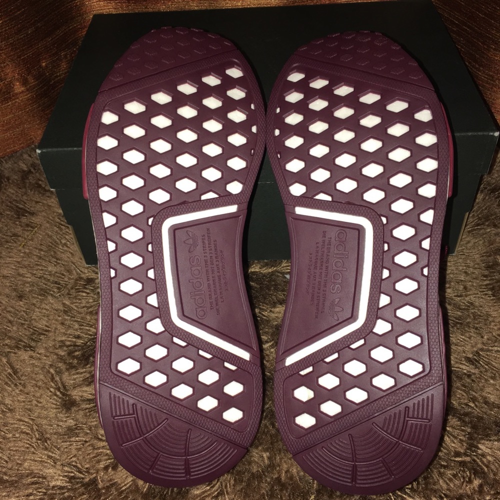 Women’s ADIDAS NMD R1 Shoes - Picture 6 of 8